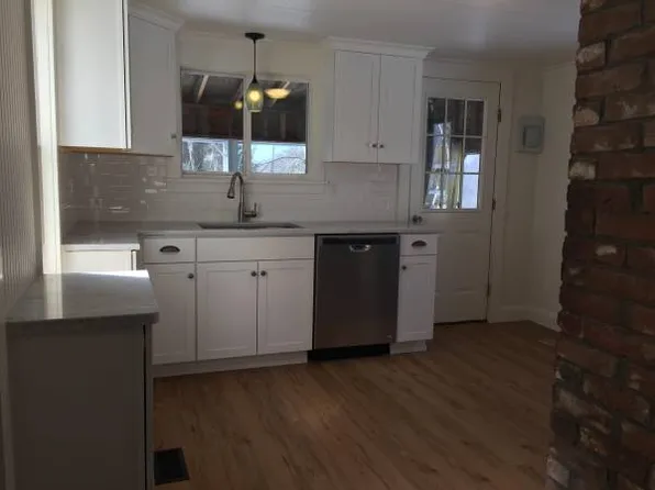 598 Route 103, Sunapee, NH 03782
