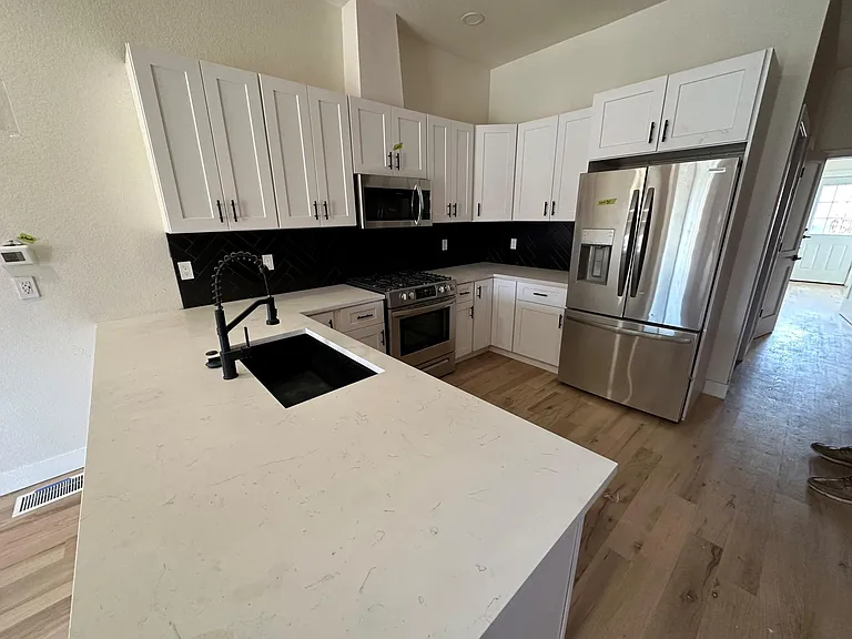 3543 N Williams St — Photo 3