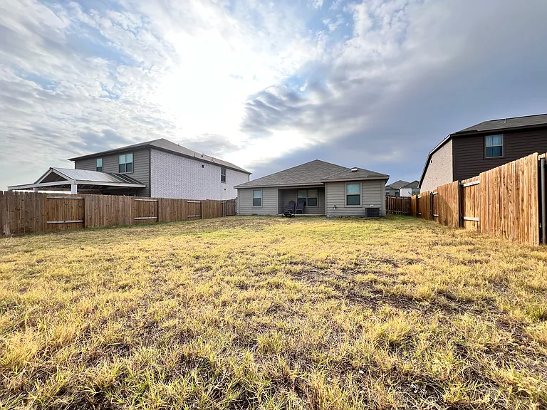 108 Telegraph Trl — Photo 20