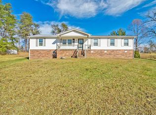 27 Demps St, Spencer, TN 38585