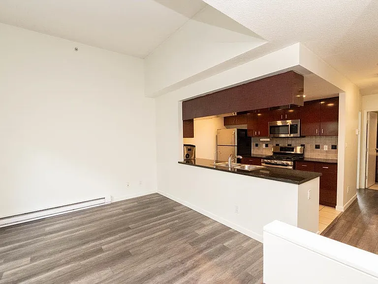 1033 Marinaside Cres #2M — Photo 5