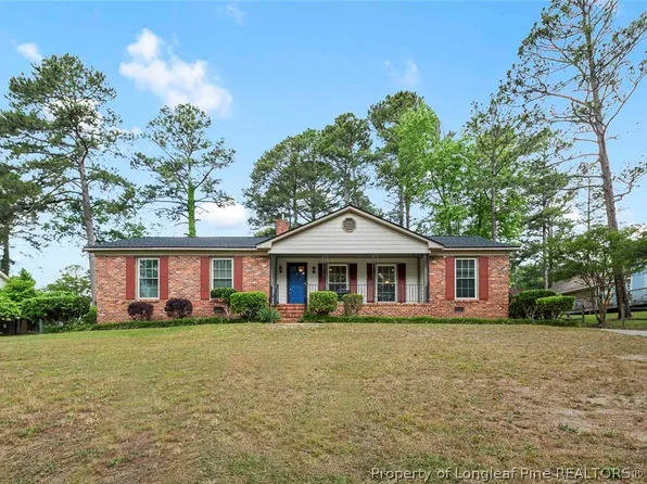 715 Roundtree Dr, Fayetteville, NC 28303