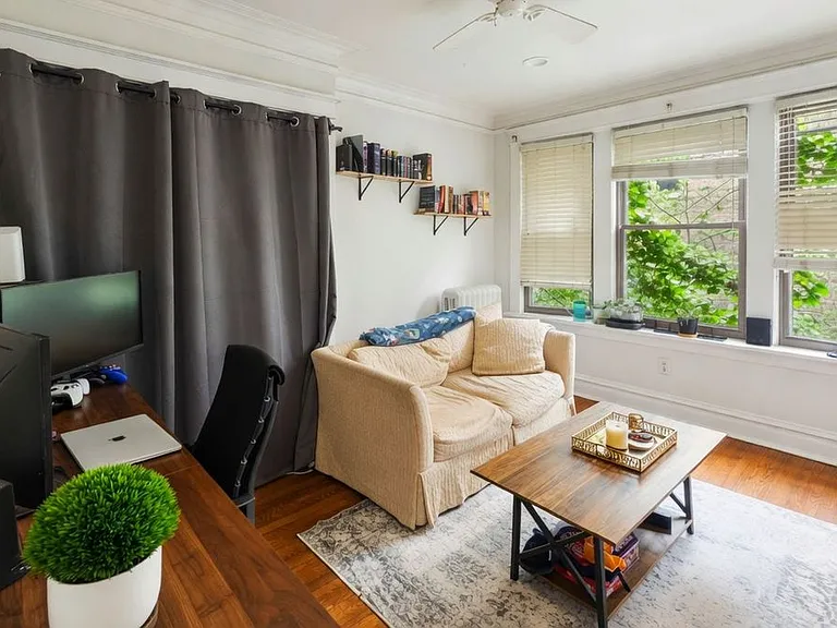 3117 N Orchard St #2E — Photo 2