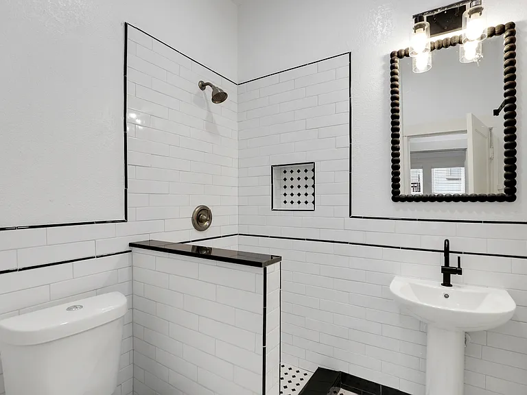 226 Army Blvd #1 — Photo 11