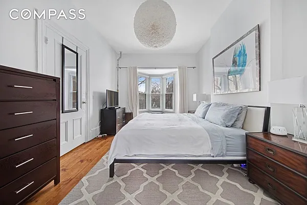 Rented by Compass | media 6