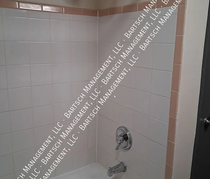 4118 N 91st St #3 — Photo 7