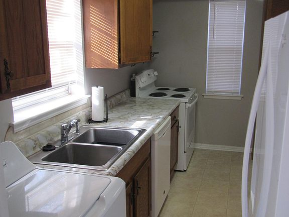 Kitchen - washer (dryer in garage) - dishwasher and self cleaning range