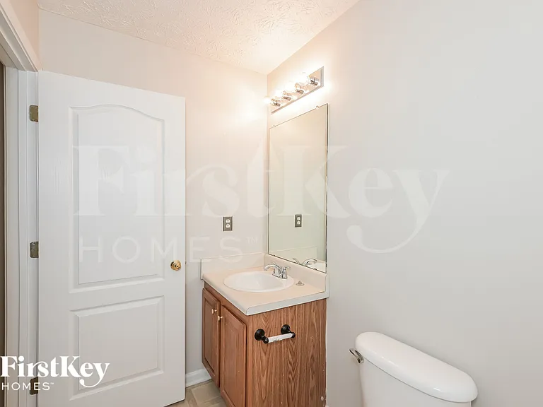 4447 Chester Ln — Photo 14