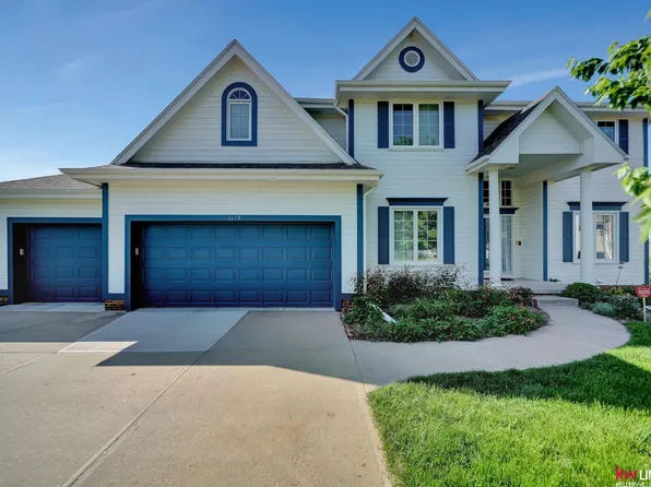 6618 N 157th Cir, Omaha, NE 68116