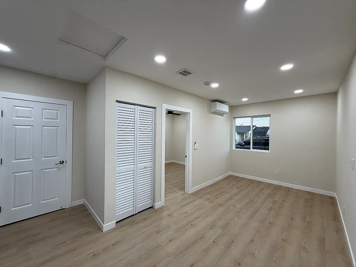 1 bed, 434 sqft, $2,500 — Photo 3