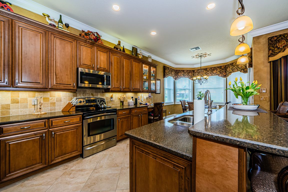 Kitchen 2-3