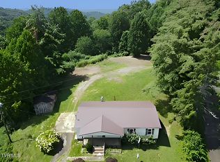 3849 Nealy Rdg, Clinchco, VA 24226