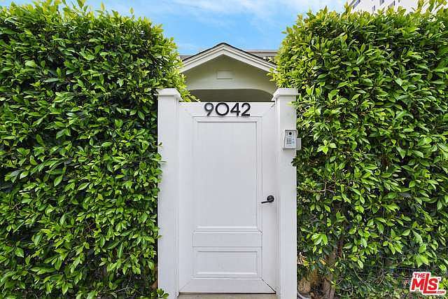 1st image of 9040 Dicks St