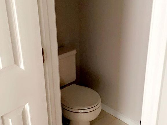 5th image of 2650 Anthony Ct