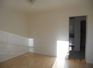 26911 Twenty Mule Team Rd APT 4, Boron, CA 93516