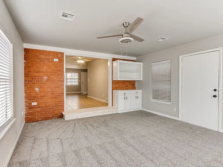 1909 Hardy Dr — Photo 29