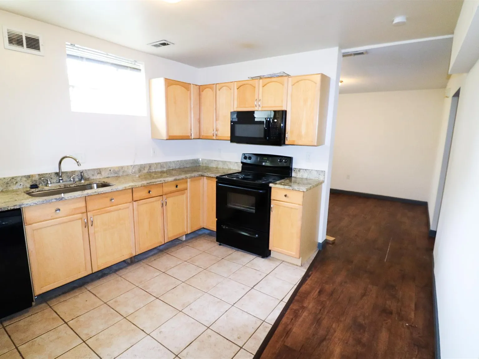 2720 Eden Avenue — Photo 2