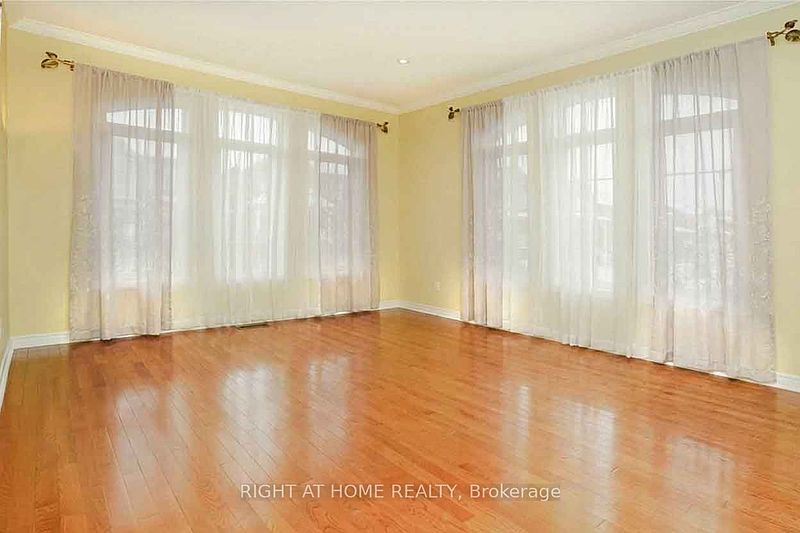 Ajax House for rent - 4 Bedrooms — photo 5