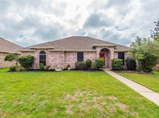 116 Oak Hollow Ln, Red Oak, TX 75154