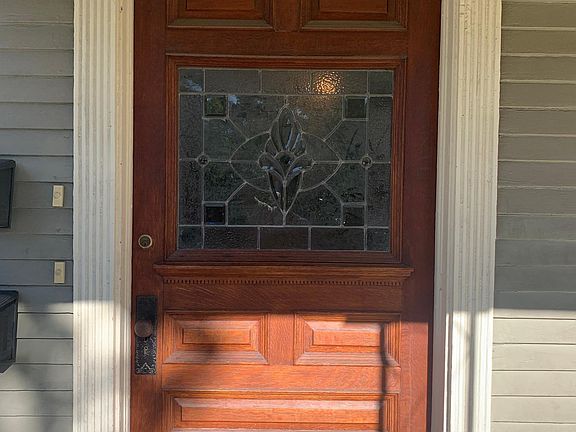 3rd image of 349 Crescent Ave