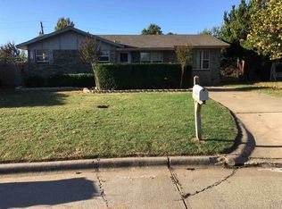 5816 NW Elm Ave, Lawton, OK 73505