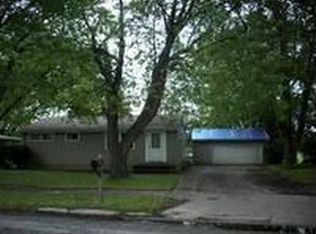 560 Ridgelawn St, Crown Point, IN 46307