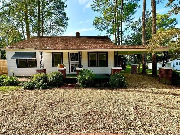 208 Wilson St E, Douglas, GA 31533