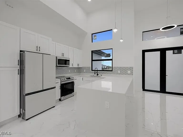 4206 NW 32nd St — Photo 5