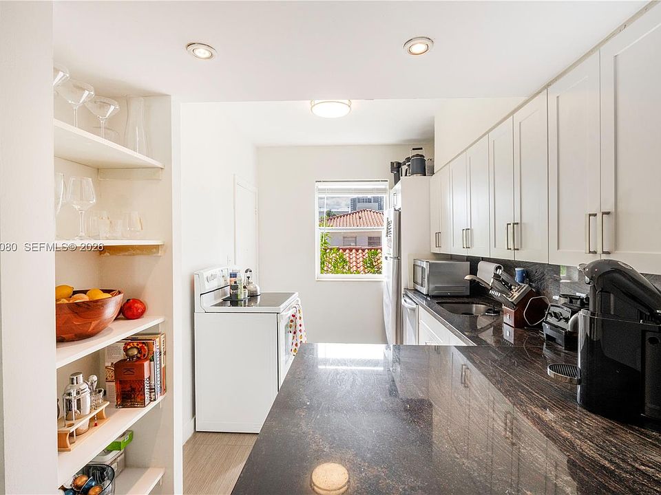 1st image of 728 Lenox Ave #8A