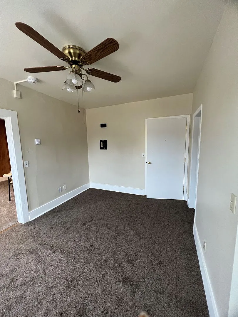 19 E State St. 10 Unit — Photo 1