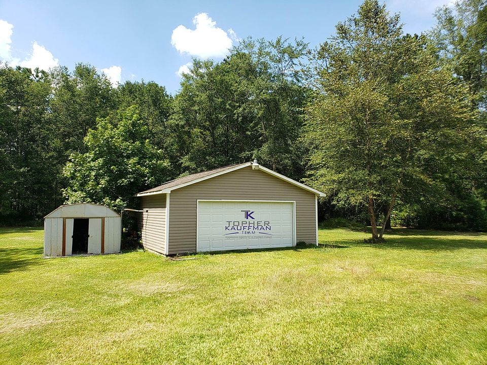 2nd image of 484 Haven Rd