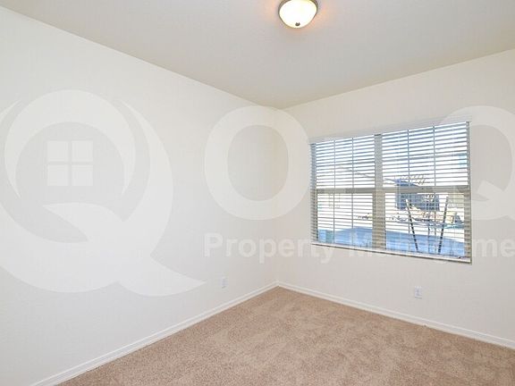4th image of 333 W White Sands Dr