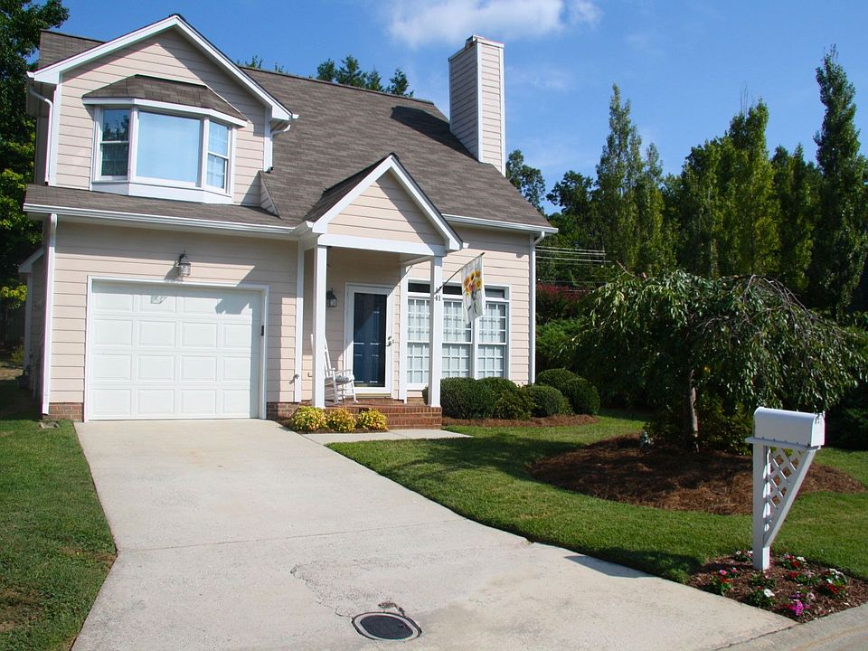 1st image of 41 Park Village Ln
