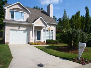 41 Park Village Ln, Greensboro, NC 27455