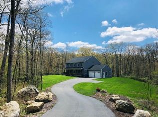 36 Oakridge Rd, Salem, CT 06420