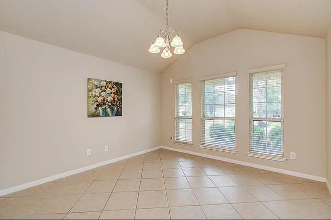 3431 Lilac Ranch Dr — Photo 2