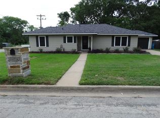 106 N Granville St, Bellville, TX 77418