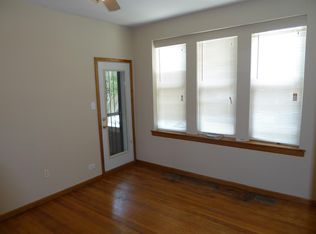 2324 N Washtenaw Ave, Chicago, IL 60647