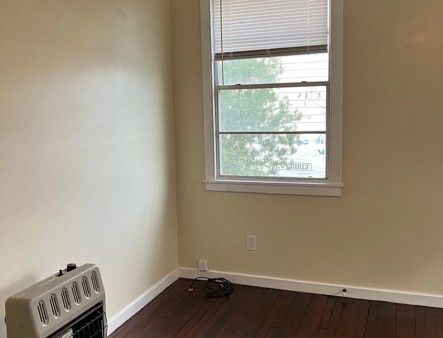 2 bed, 800 sqft, $1,100 — Photo 4