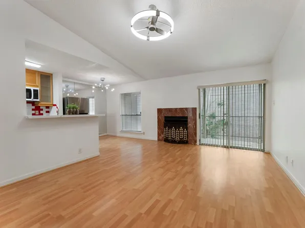 700 Thicket Ln APT 606, Houston, TX 77079