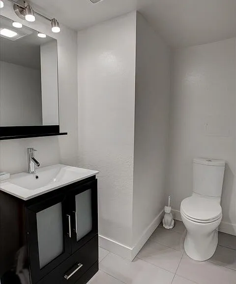 108 W Maple St #27 — Photo 7