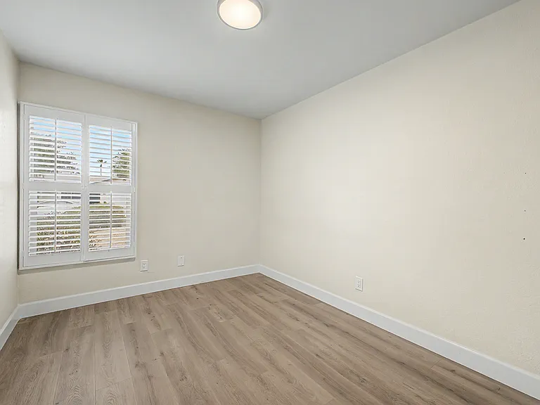 3922 E Larkspur Dr — Photo 28
