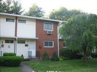 93 Centerbrook Rd, Hamden, CT 06518