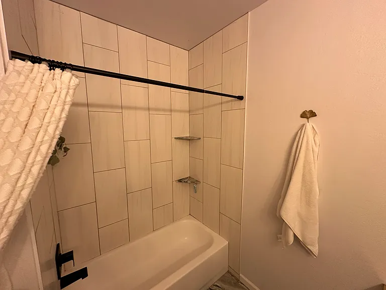 2818 Syracuse St #221 — Photo 50