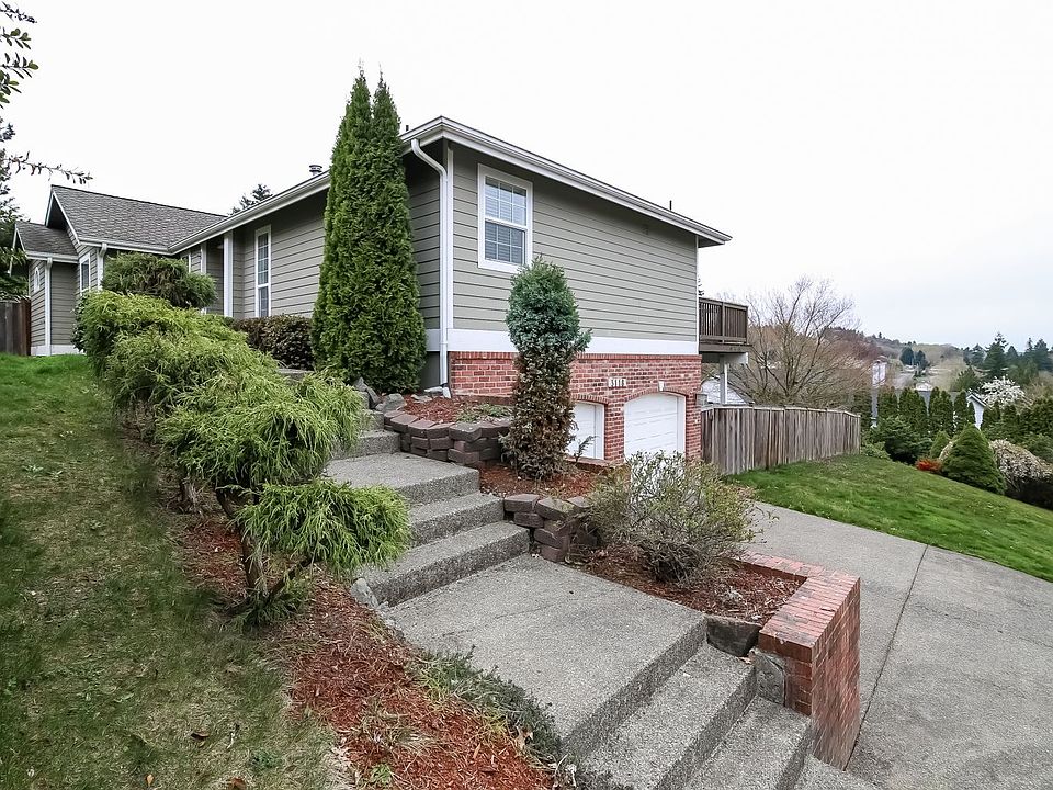 1st image of 3118 15th Ave SE