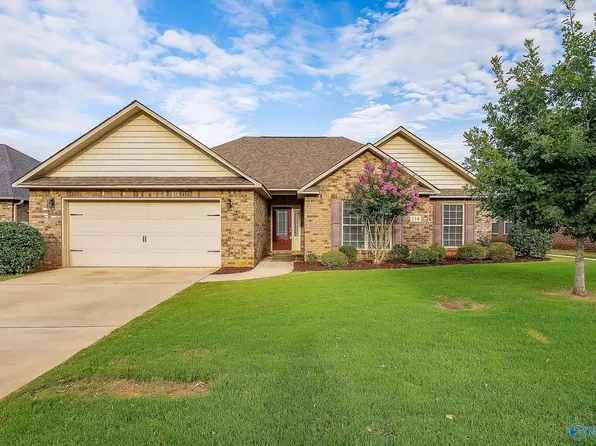 114 Somerset Park Dr, Huntsville, AL 35811