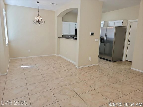 4th image of 1304 Silver Sierra St