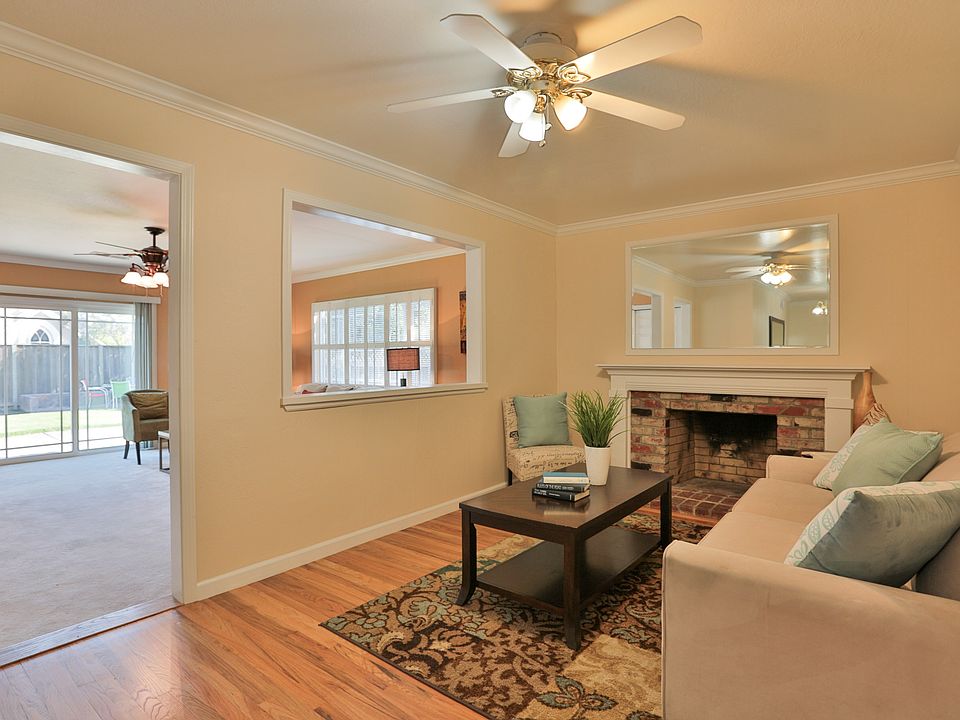 1st image of 2495 Armstrong Pl