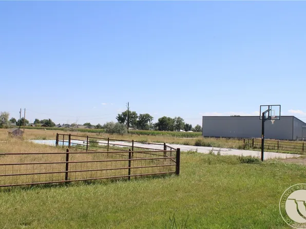 545 Pike Ct, Billings, MT 59106