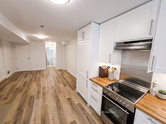 4th image of 52 Rhyl Ave #Basement